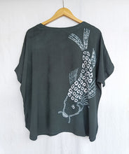 Load image into Gallery viewer, Black beauty - Soft Shibori Cotton Top