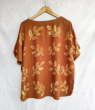 Load image into Gallery viewer, Yellows Leaves - Soft Shibori Cotton Top