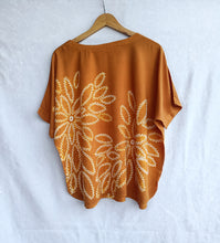 Load image into Gallery viewer, Orange Slices - Soft Shibori Cotton Top