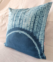 Load image into Gallery viewer, Blue Orb - Cotton shibori cushion cover (16&quot;/16&quot;)