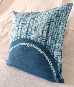 Blue Orb - Cotton shibori cushion cover (16"/16")