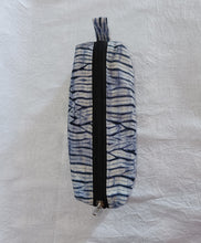 Load image into Gallery viewer, Cotton Shibori Pouch with zipper